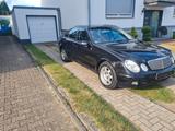 Mercedes-Benz E 200 KOMPRESSOR -TÜV Neu- - gebrauchte Mercedes-Benz E 200 aus dem Jahr 2004
