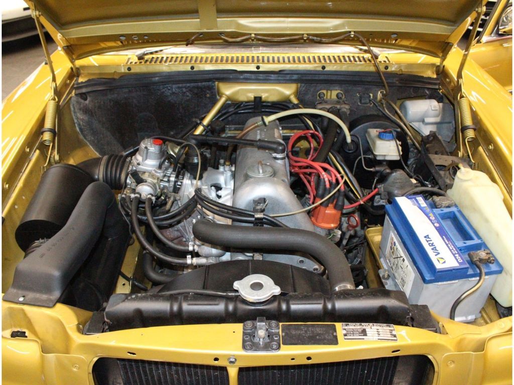 Fahrzeugabbildung Mercedes-Benz 200 W 115 Strich 8*Voll Restauriert*Note 2+