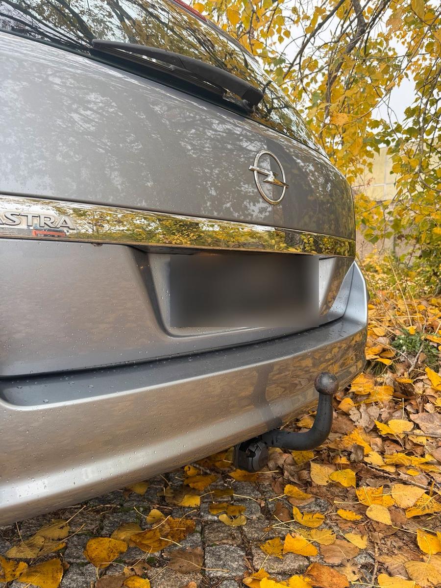 Opel Astra 2008 — photo 9