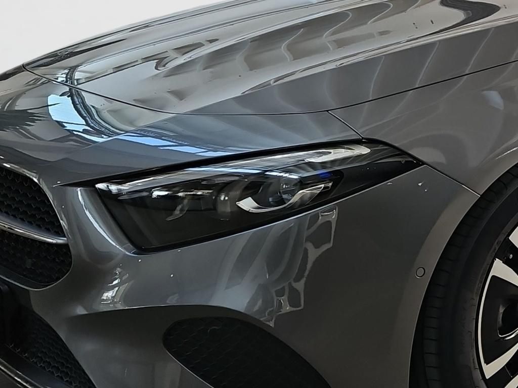 Fahrzeugabbildung Mercedes-Benz A 200 Progressive Pano Navi Totwi. SpurH LED SHZ