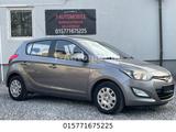 Hyundai i20 5 Star / 5 Türer/ Garantie /3.Hand / Service - gebrauchte Hyundai i20 aus dem Jahr 2012