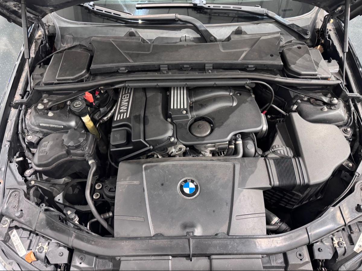 BMW 320 2007 — photo 39