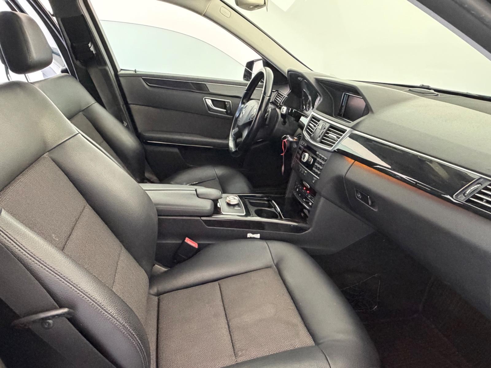 Mercedes-Benz E220dT CDI BlueEfficiency
