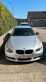 BMW E92 325xi Coupé - BMW 325: 325xi