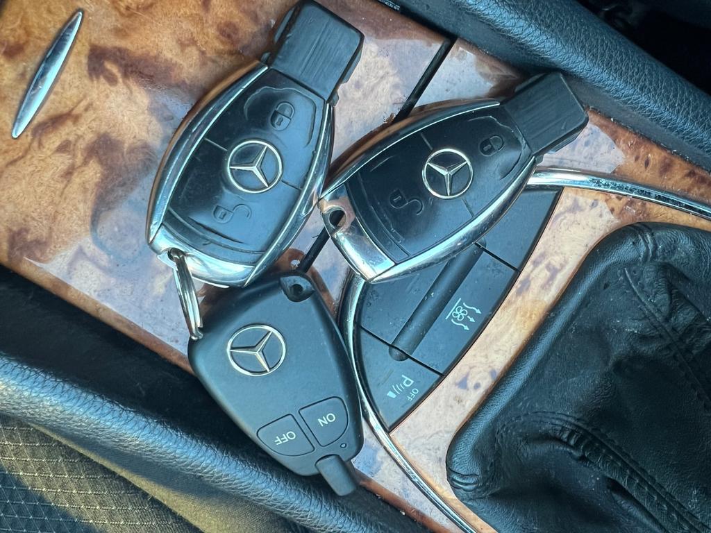 Mercedes-Benz E 220