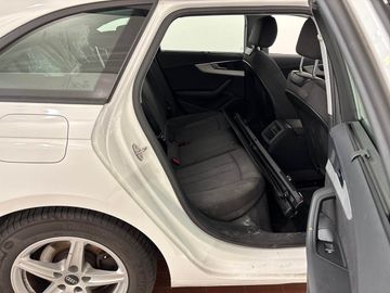 Audi A4 - 12