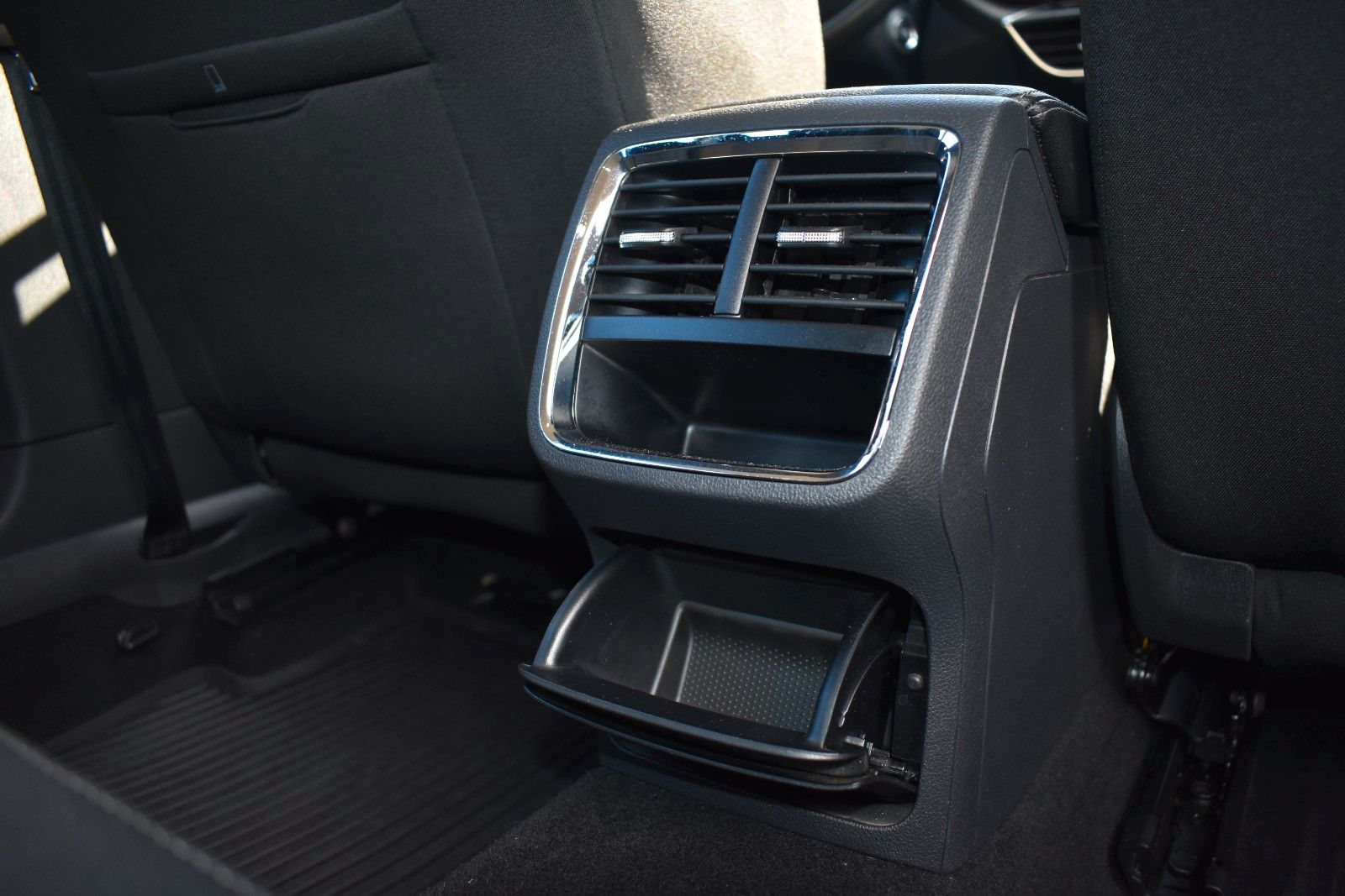 Fahrzeugabbildung SKODA Octavia Combi Scout 4x4/KEYLESS/HUD/AHK/LED