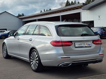 Mercedes E 220 - 5