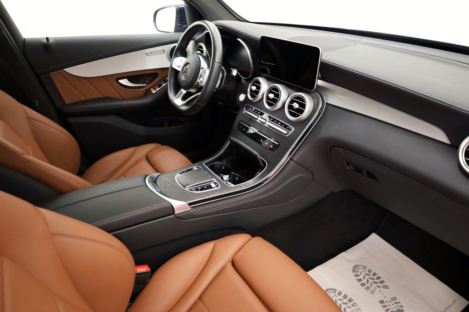 Fahrzeugabbildung Mercedes-Benz GLC 200d COUPE AMG Line Leder,Navi,LED,Kamera,SD