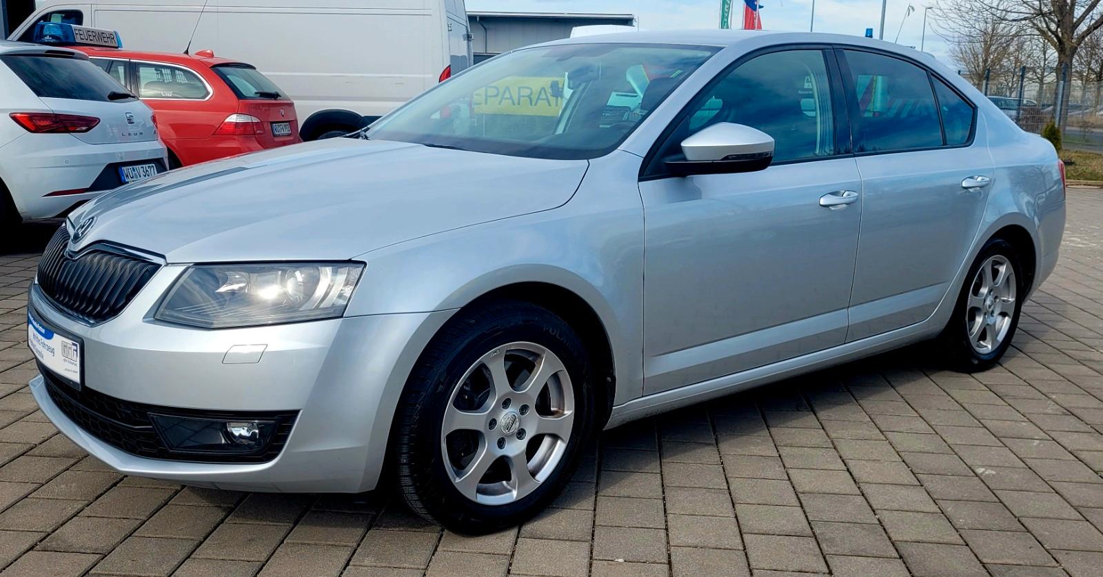 Skoda Octavia Lim. Elegance/Auto/Garantie