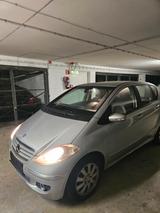 Mercedes-Benz A 150 ELEGANCE Elegance - Mercedes-Benz A 150: Elegance