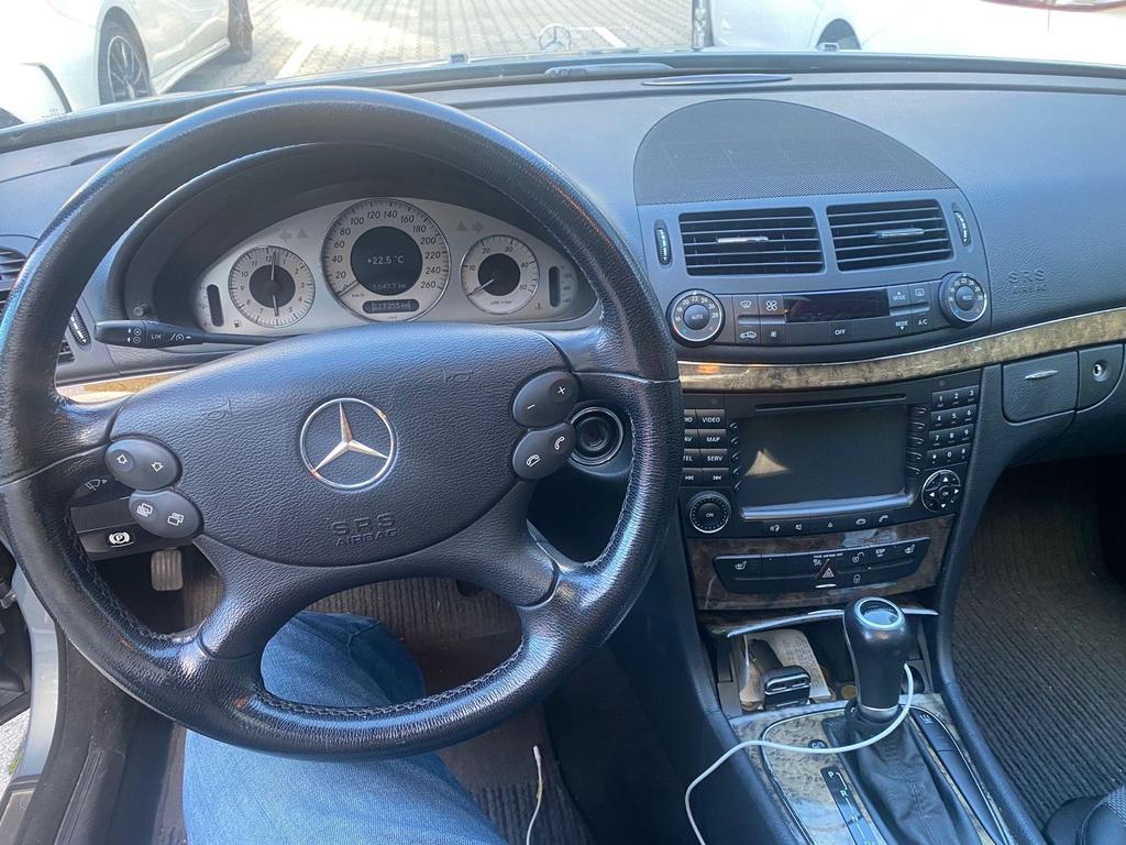 Mercedes-Benz E 280