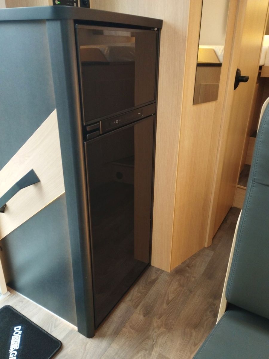 Fahrzeugabbildung Sunlight Adventure T 67S Automatik, Dörr Edition, TV