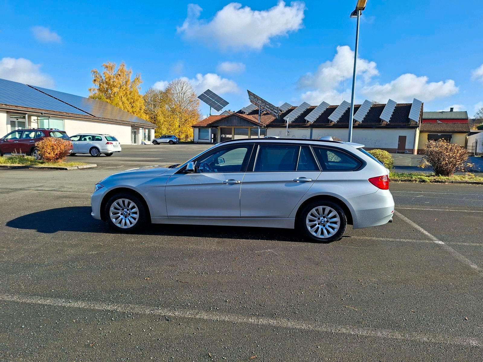 BMW X5 2012 — вигляд ззаду