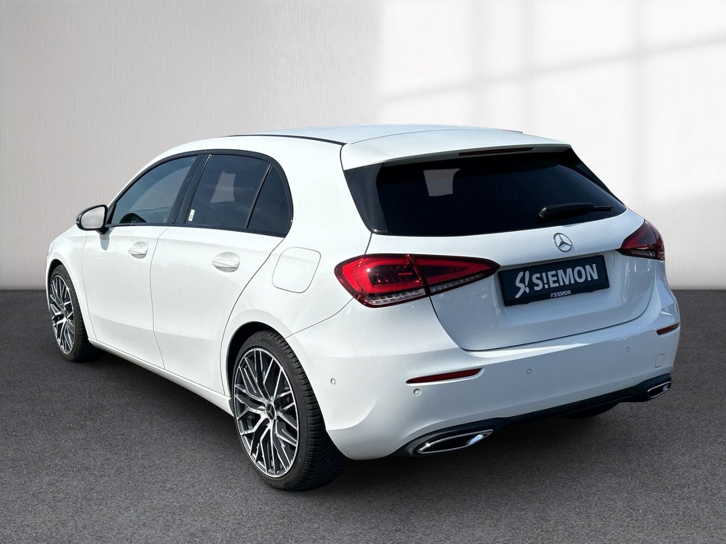 Mercedes-Benz A 250 4Matic DCT Progressive Multibeam Night-Pak imagem 3