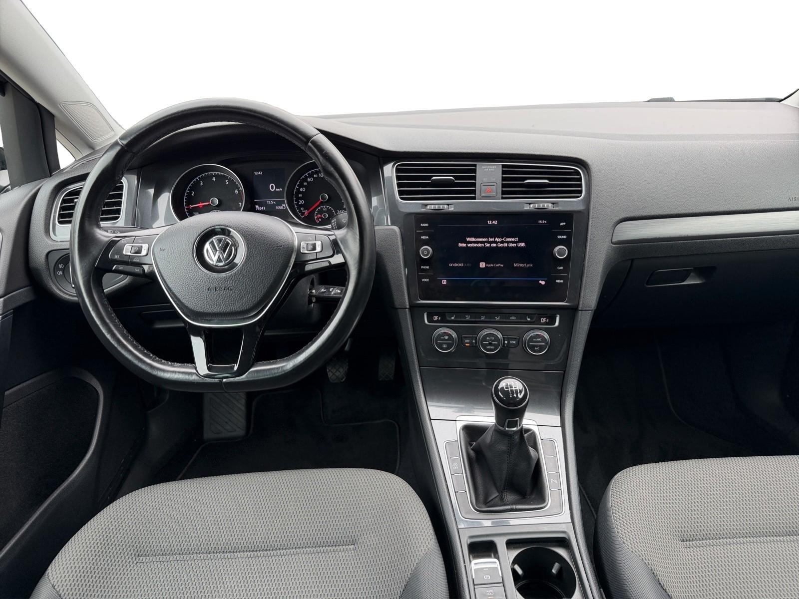 Volkswagen Golf VII Lim+Kamera+Carplay+AHK+