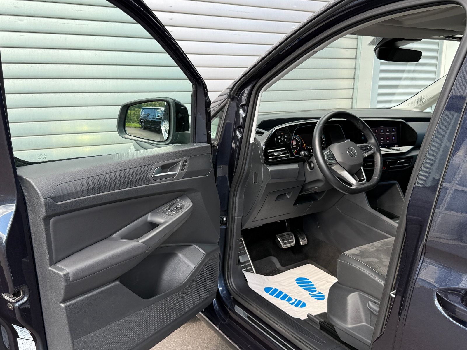 Fahrzeugabbildung Volkswagen Caddy Style TDI DSG AHK LED Navi Kamera SHZ