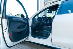 AUDI A6 Avant quattro/ TECH PRO/ S-LINE/ 21"/ LUFT.