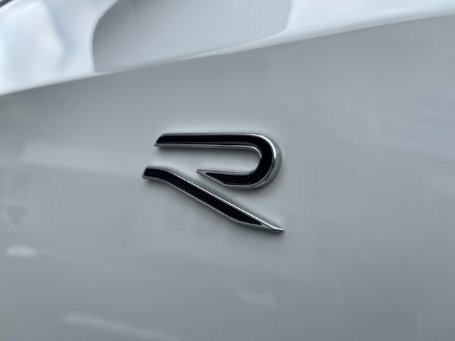 Fahrzeugabbildung Volkswagen Golf R-Line 1,5 l eTSI DSG KLIMA NAVI ALU