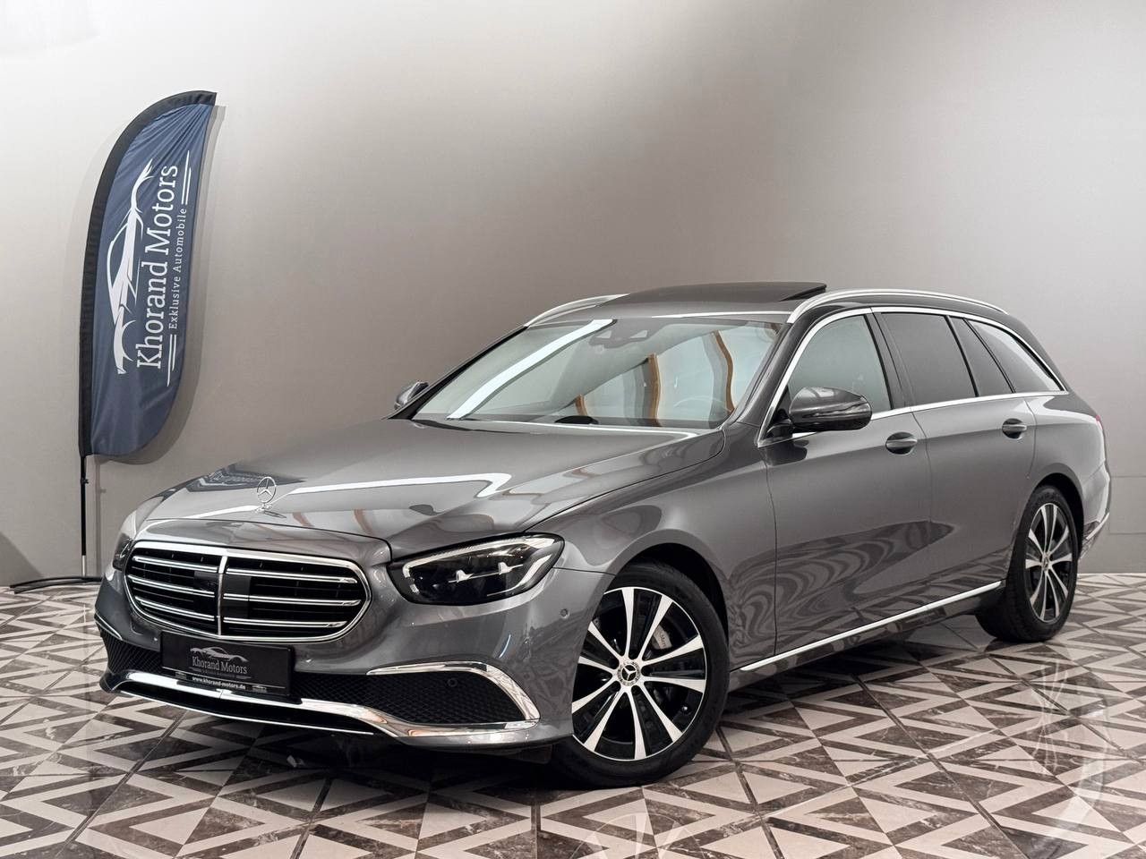 MERCEDES-BENZ E 400d 4Matic Exclusive Sonderausstattung