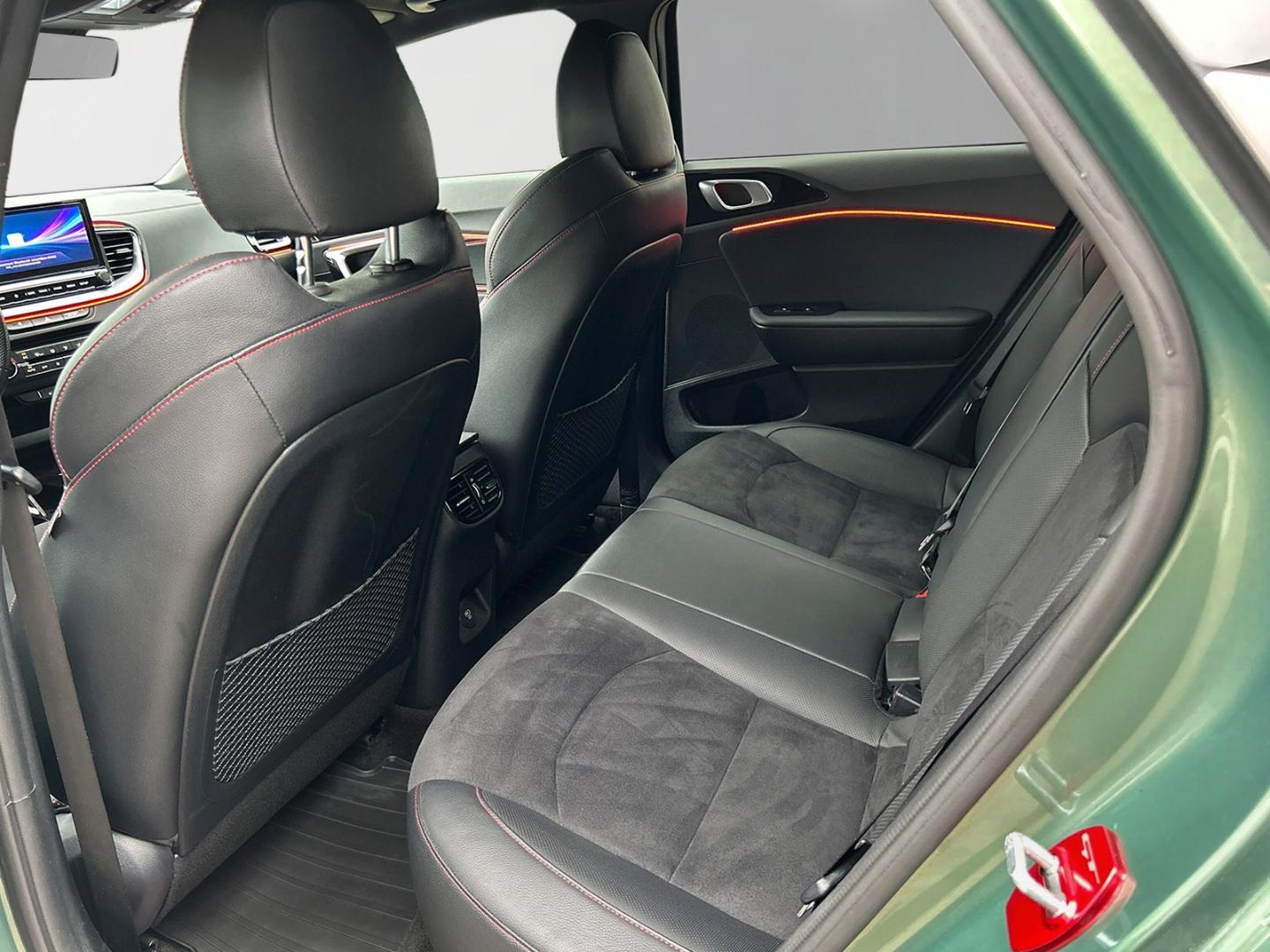 Kia ProCeed 1.6 T-GDI, GT, Bastuck, Sonderumbauten