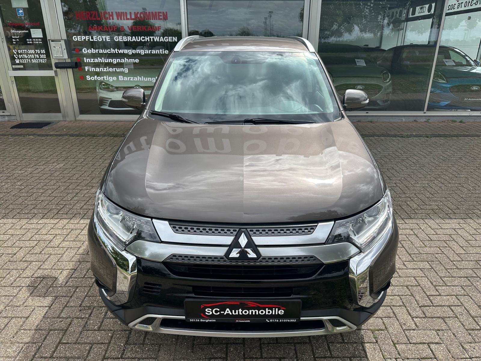 Mitsubishi Outlander Diamant Edition+ 2WD*R-KAM*AHK*NAVI*