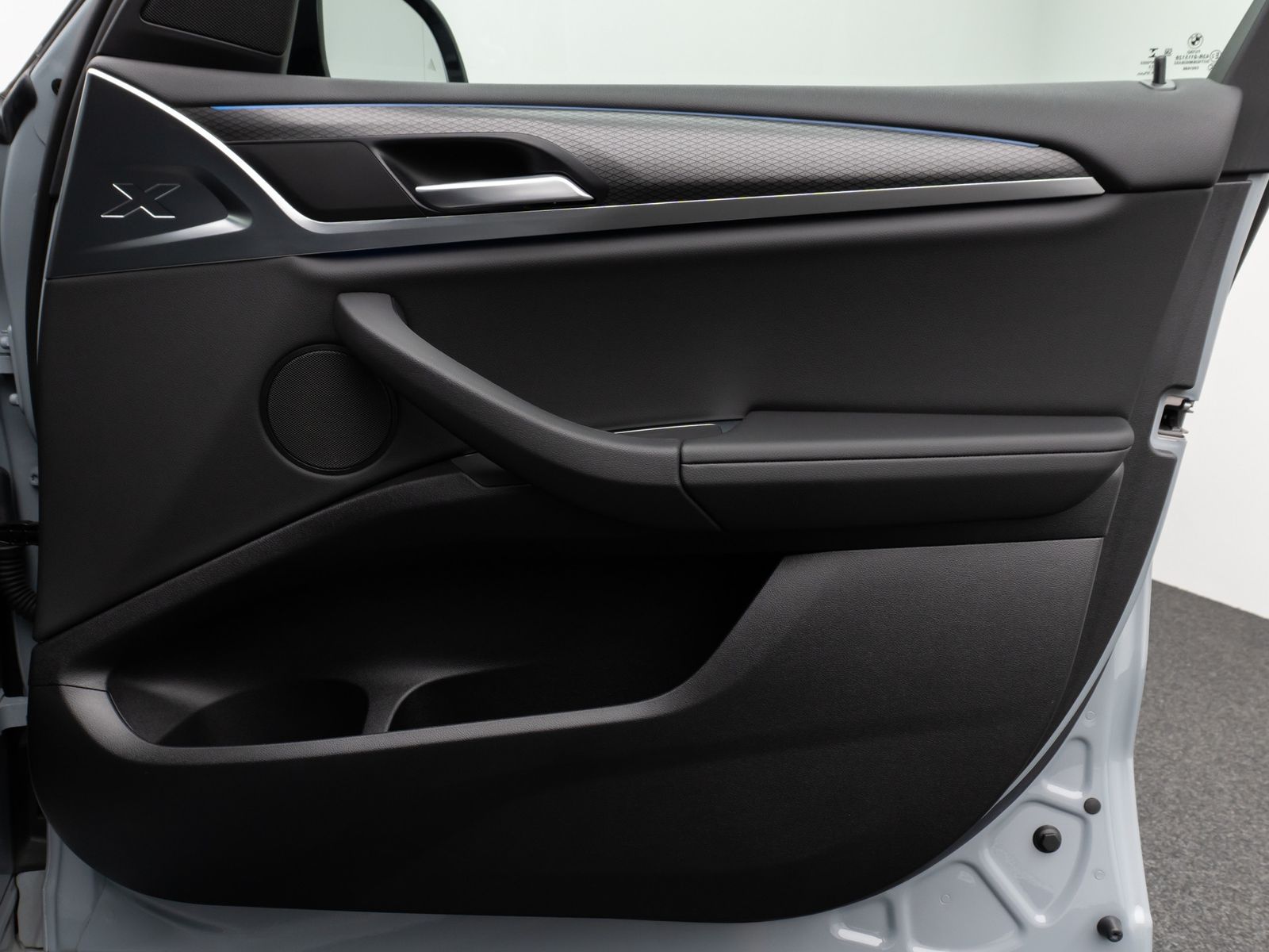 Fahrzeugabbildung BMW X3 xD30e M Sport Kamera Laser HUD DAB HiFi AHK