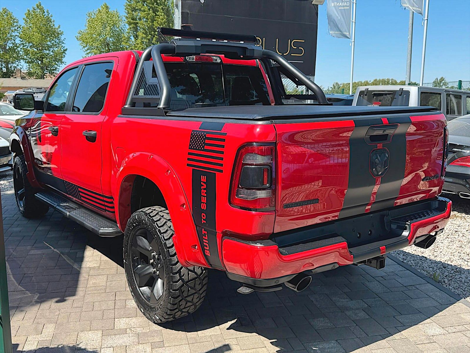 Fahrzeugabbildung Dodge RAM 5.7 V8 HEMI 4x4 Offroad BUILT TO SERVE *LED*