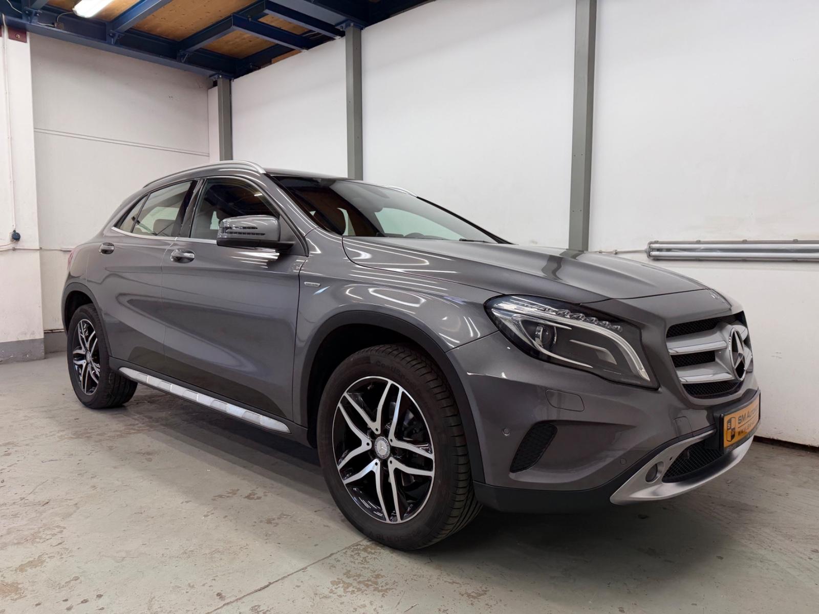Mercedes-Benz GLA 220 d 4MATIC DCT Activity Edition LEDER NAVI