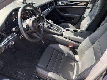 Porsche Panamera - 10