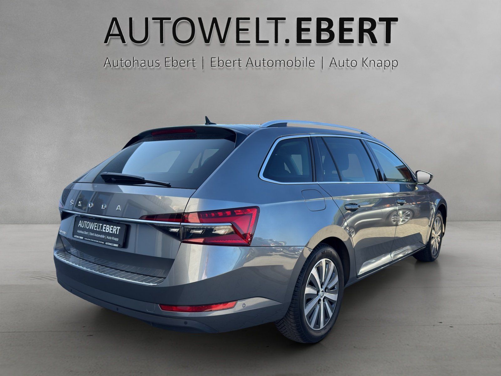 Fahrzeugabbildung SKODA Superb Combi 1.5 TSI DSG Style/AHK/KAMERA/ACC/