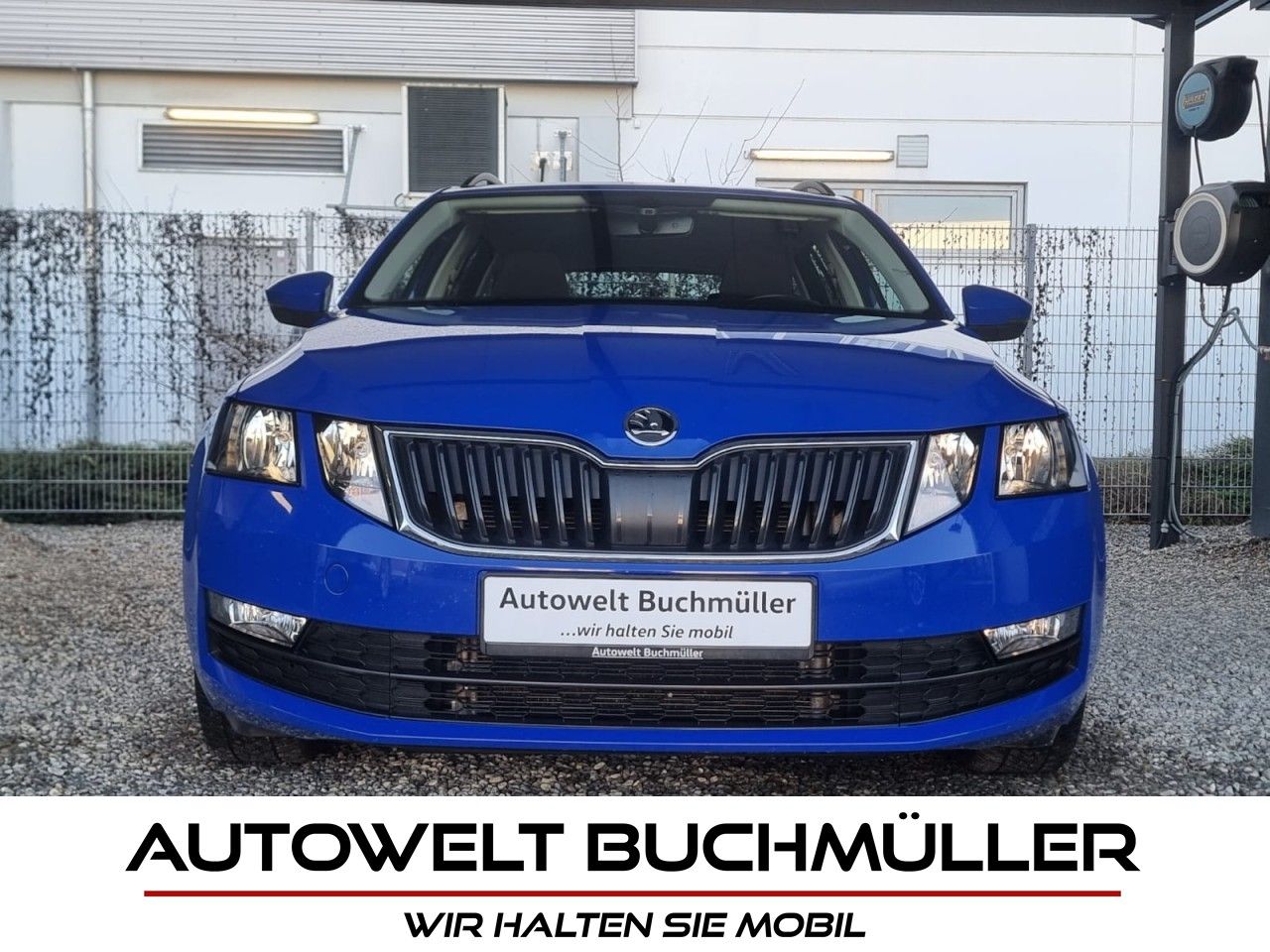 Gebrauchtwagen Skoda Octavia Octavia 2.0 TDI DSG,NAVI,KLIMA,DAB,TEMPOMAT in Nersingen