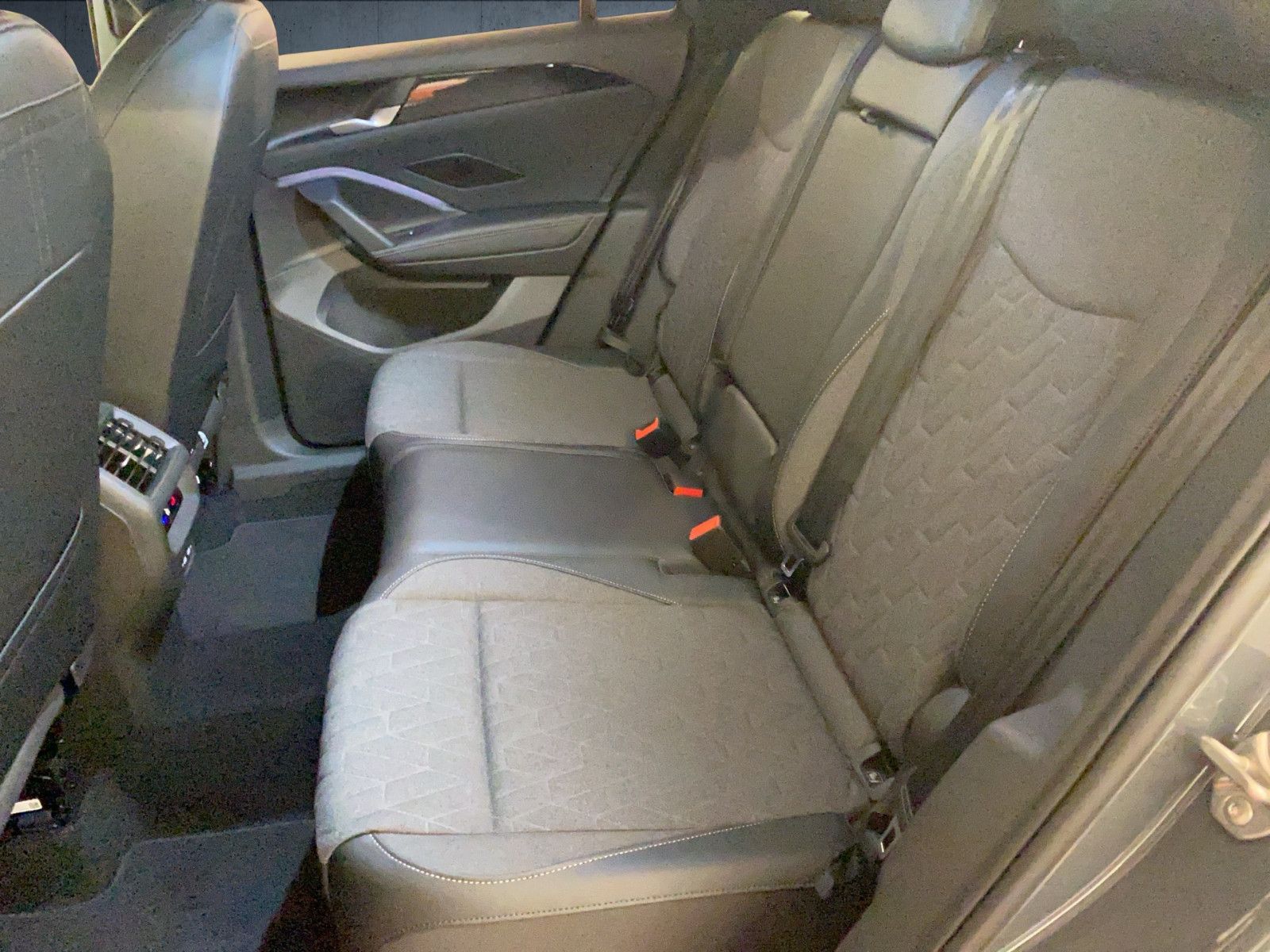 Volkswagen Tiguan - Bild 18