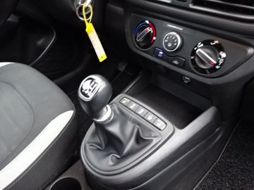 Fotografie 12 des Hyundai i10 1.0 Trend*PDC*Klima*SHZ*Alu Klima