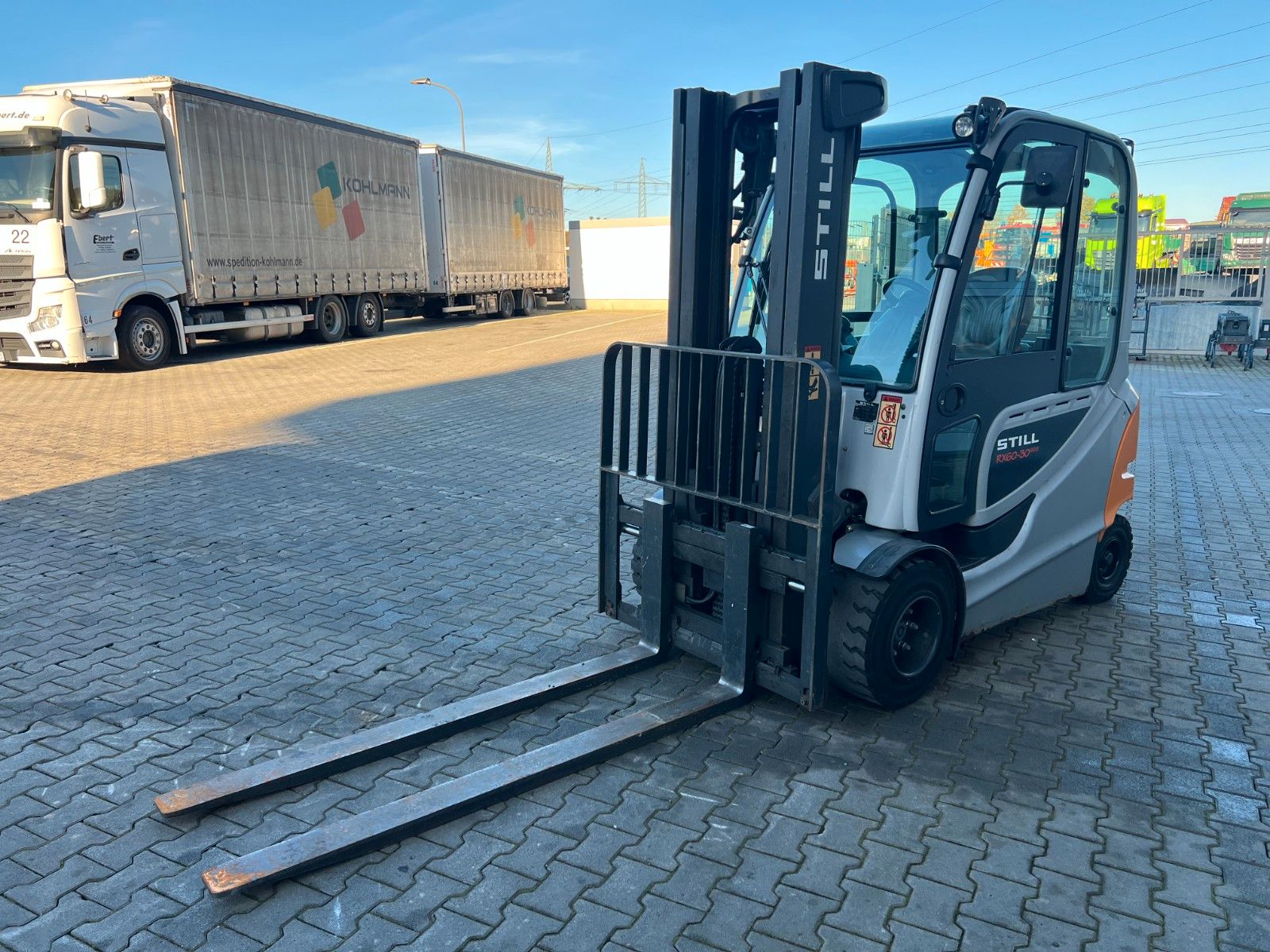 Fahrzeugabbildung Still RX60-30L/600 / 2025 / 3.957 h / 4.6m / SS