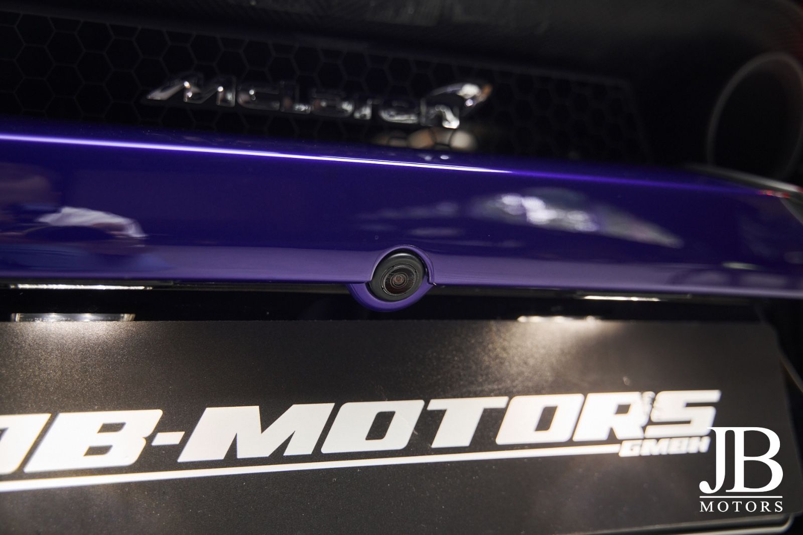 Fahrzeugabbildung McLaren 720s Spider MSO Carbon B&W Sound Lift Novitec