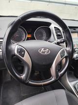 Hyundai i30 1.4  - Hyundai Gebrauchtwagen von 2013