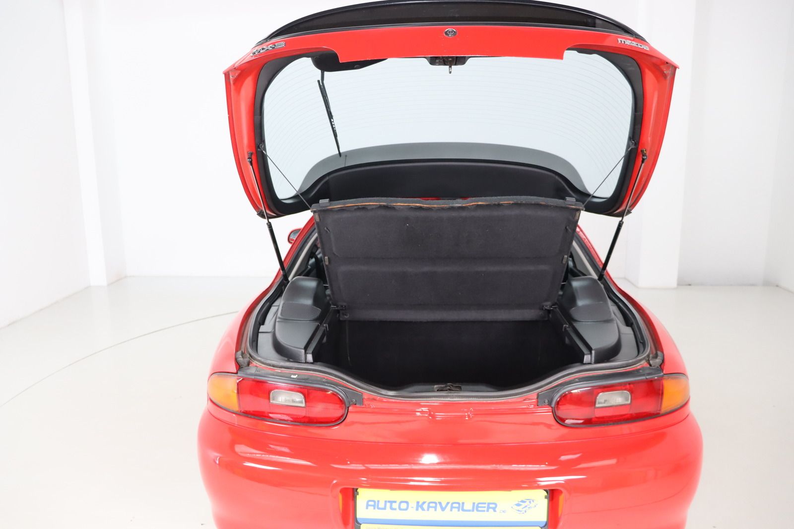 Fahrzeugabbildung Mazda MX-3 1.6 16V * Schiebedach * 1.Hand