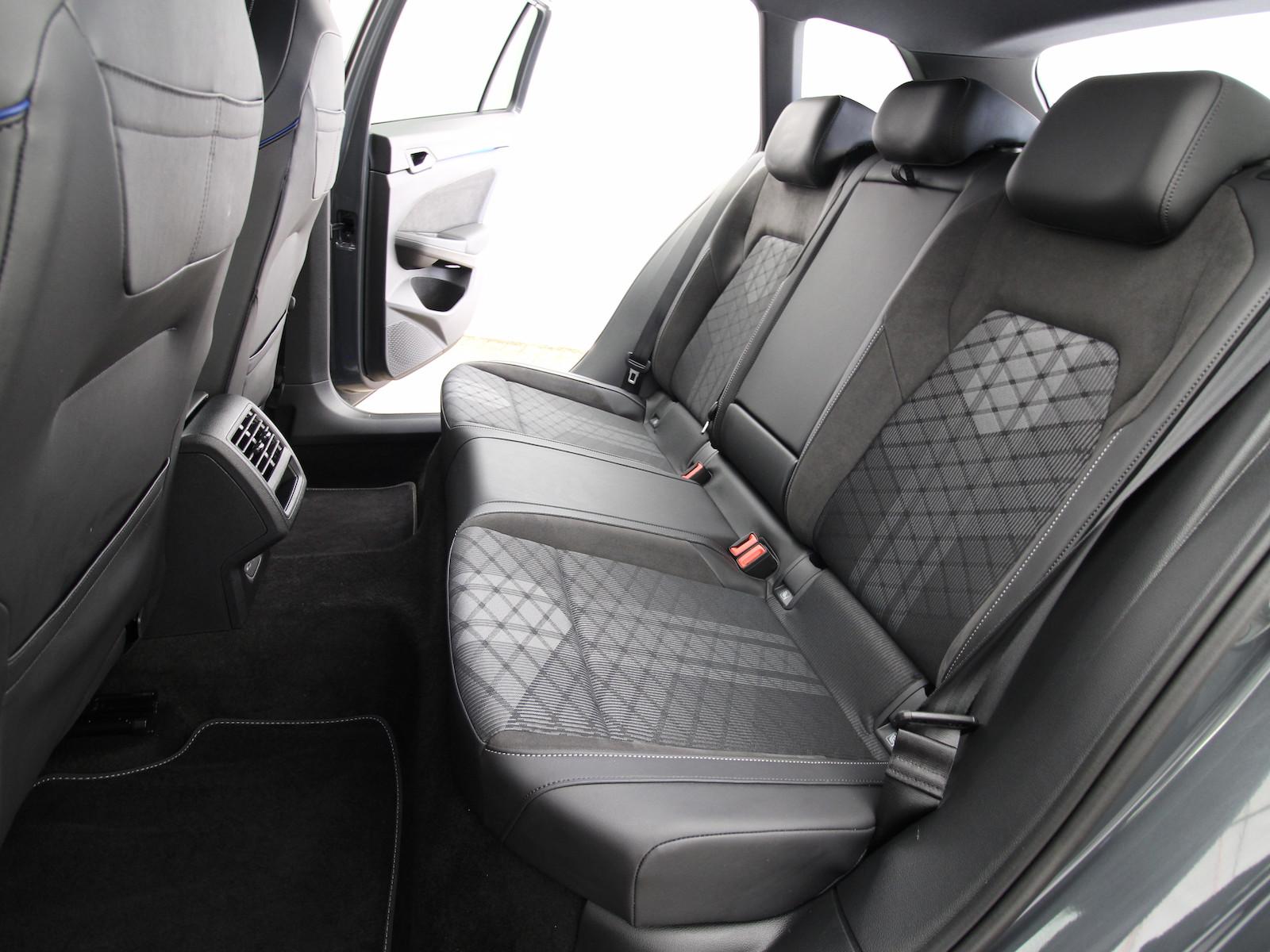 Volkswagen Golf VIII Variant 1.5 TSI R-Line LED+KAMERA+ACC, миниатюра 11
