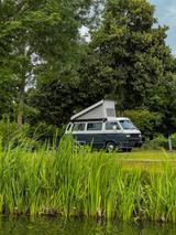 Volkswagen T3 andere - blaue Volkswagen T3 andere