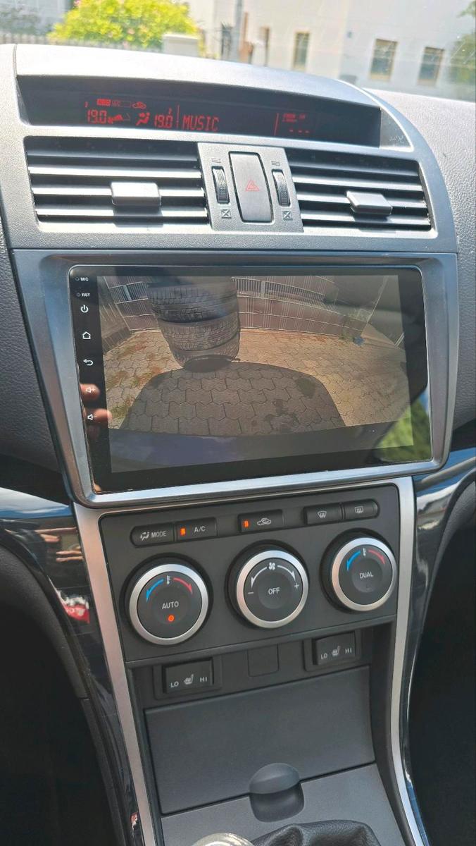 Mazda 2 2009 — photo 10