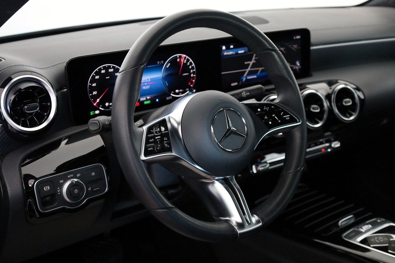 Fahrzeugabbildung Mercedes-Benz CLA 250 e SB,Leder,Navi,LED,SH,Kamera, Facelift!