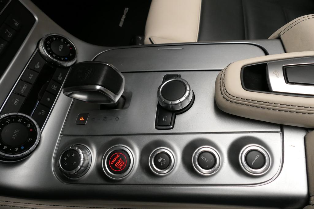 Mercedes-Benz SLS AMG