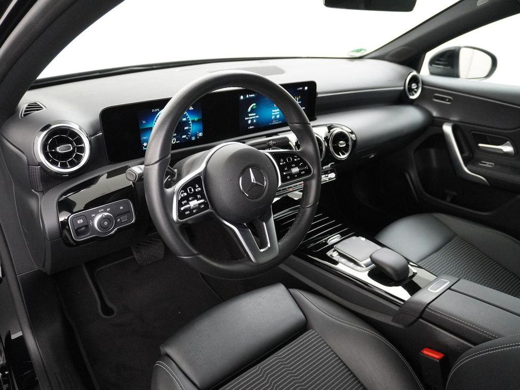 Mercedes-Benz A 180 Limousine Luxury Line | Achteruitrij kamer