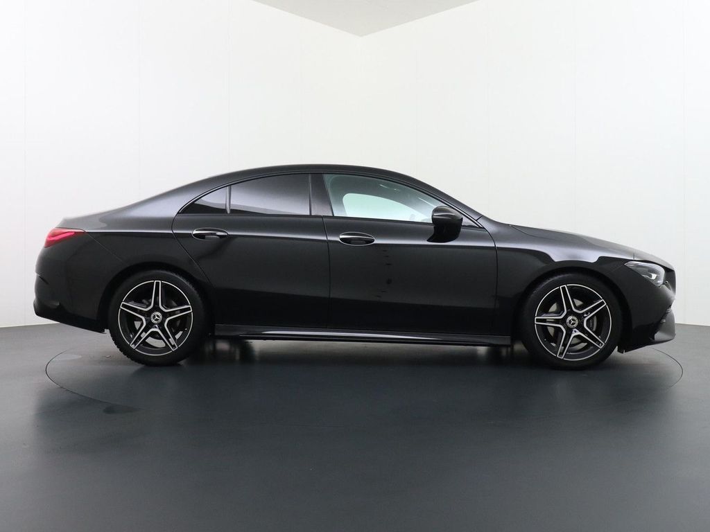 Mercedes-Benz CLA 180 Star Edition AMG Line Nightpakket, Parke