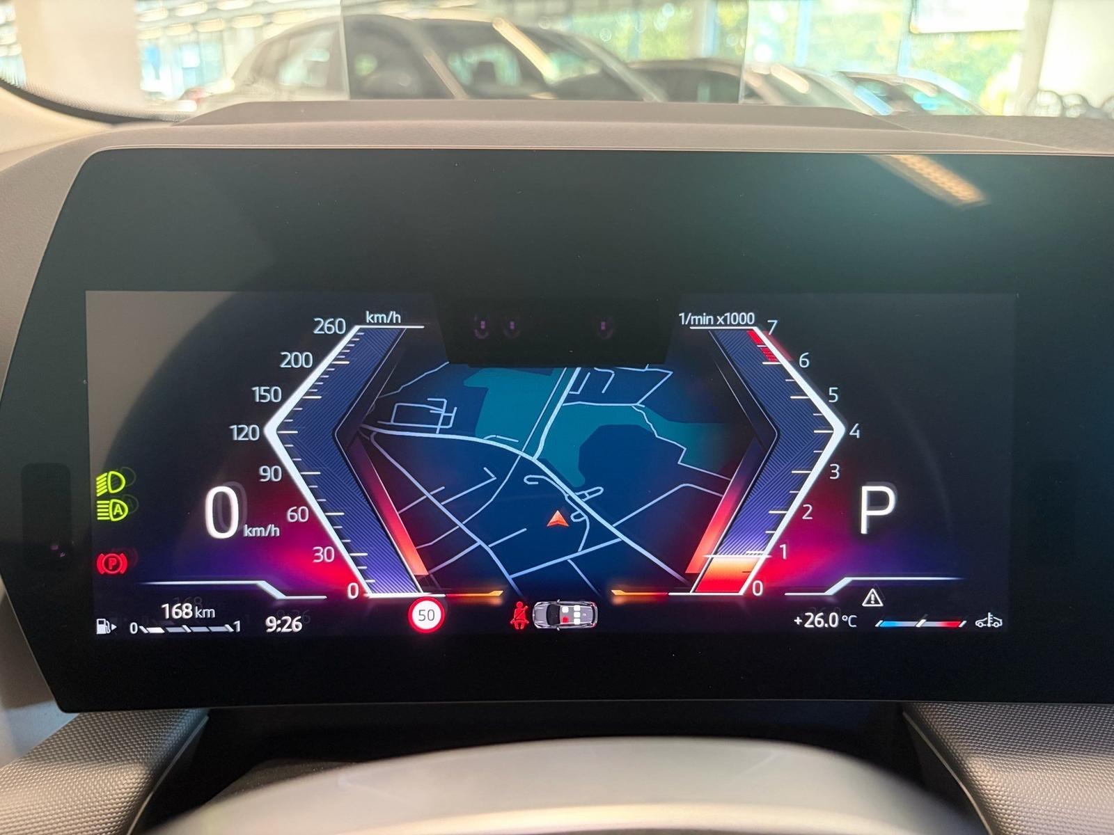 BMW Active 218i Active Tourer HUD PANO ACC AHK RFK NAVI LM, миниатюра 8