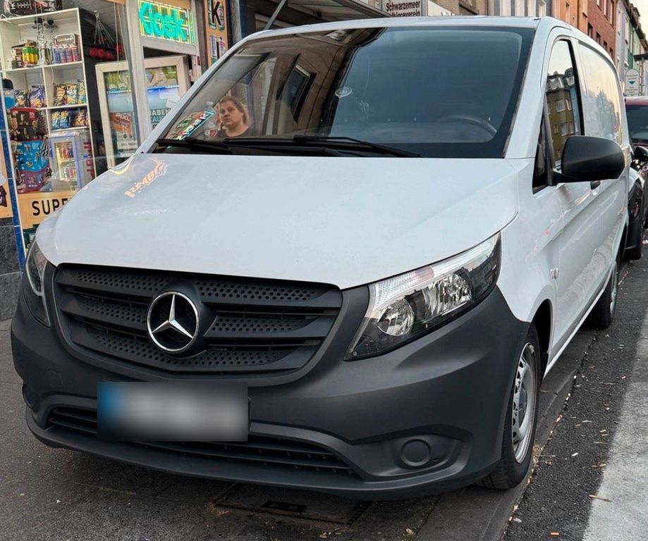 Image of Mercedes-Benz Vito