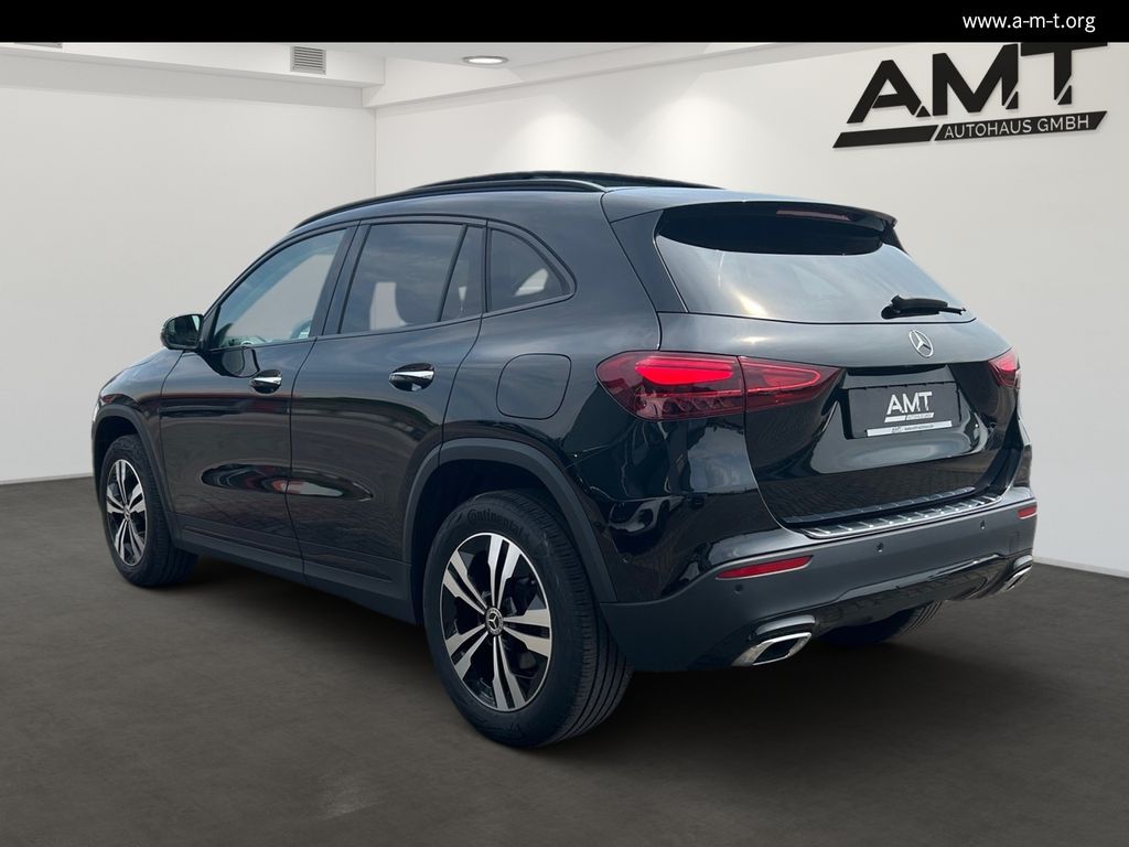 MERCEDES-BENZ GLA 200
