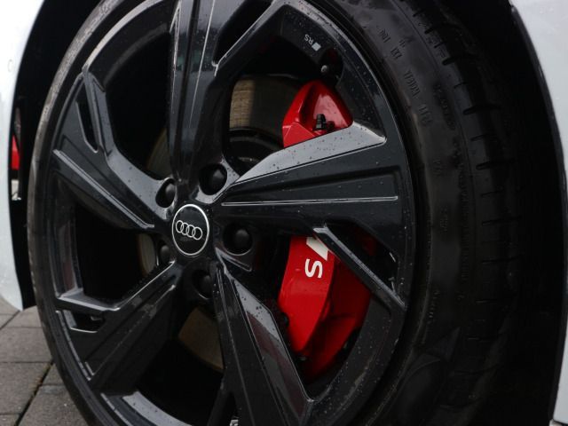 Audi S6 e-tron - Bild 14