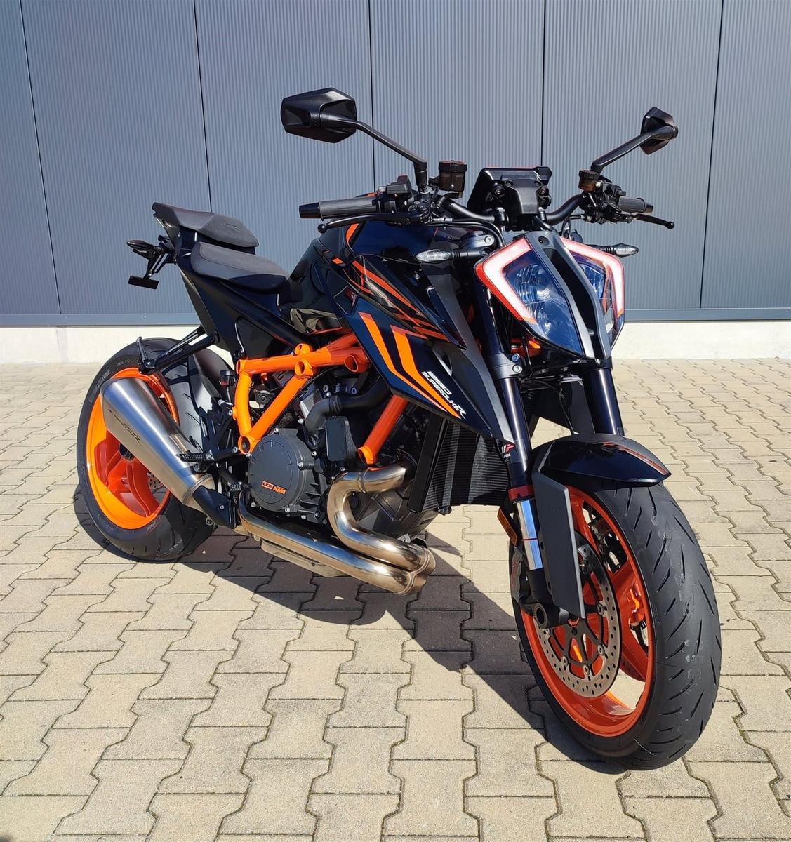 KTM 1290 Super Duke R TechPack, k. Heck ...